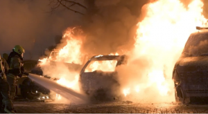 حريق متعمد لثماني سيارات في برلين 